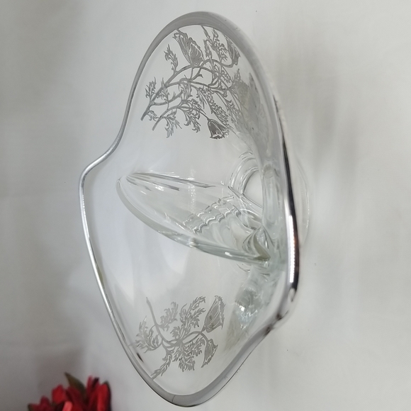 Viking Epic Flanders Silver Flower Divided Dish - Picture 8 of 16